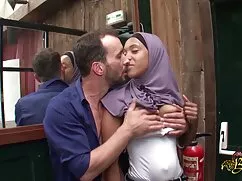 ミシェルとキティ 女性 用 アダルト 無 ...