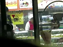 シャワーでジーナ、だけではなく エロ 動 ...