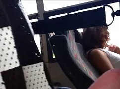 窓の中のナスティック 女の子 向け オナ ...